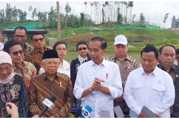 Presiden Jokowi: Jalan Tol dan Bandara Permudah Akses ke IKN