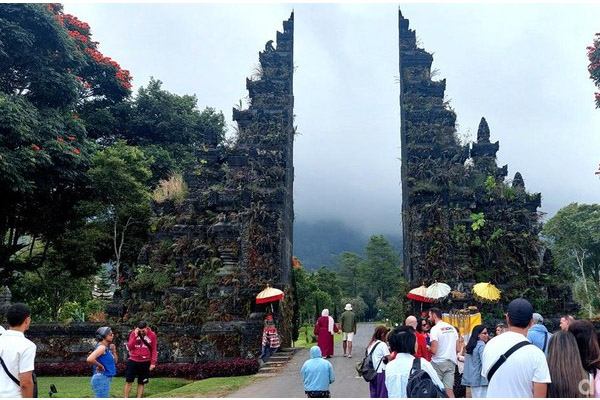 Gate to the Heaven, Spot Idaman Berfoto di Bali Utara